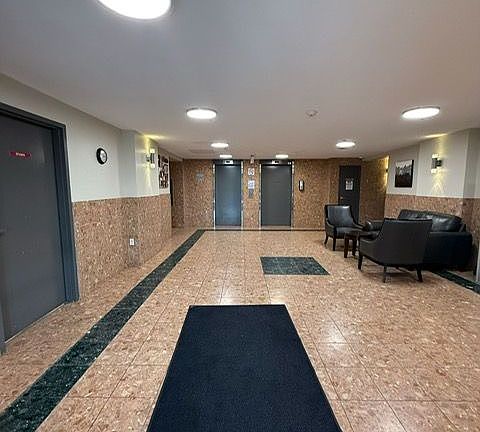 2nd image of 30 Chapman Ct N #505