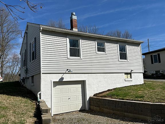 4th image of 16 Highland Dr