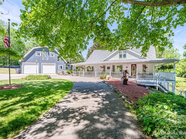 2295 Fallasburg Park Dr NE, Lowell, MI 49331