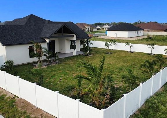 5th image of 4313 Claude Ln