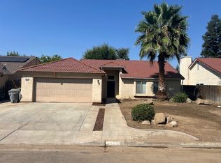 6421 N El Capitan Ave, Fresno, CA 93722