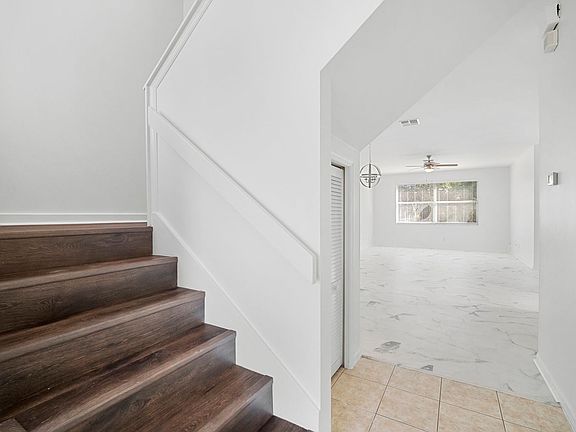 3rd image of 21768 Brixham Run Loop