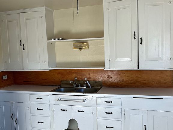 5th image of 307 Quincy Ave #307