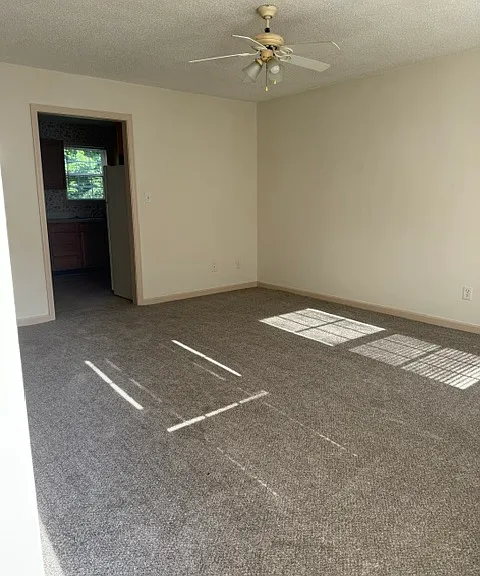 173 Victoria Ct #A — Photo 3