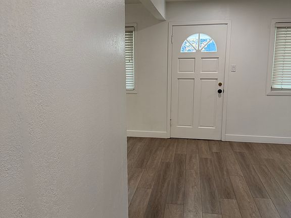 5th image of 215 W 3rd St