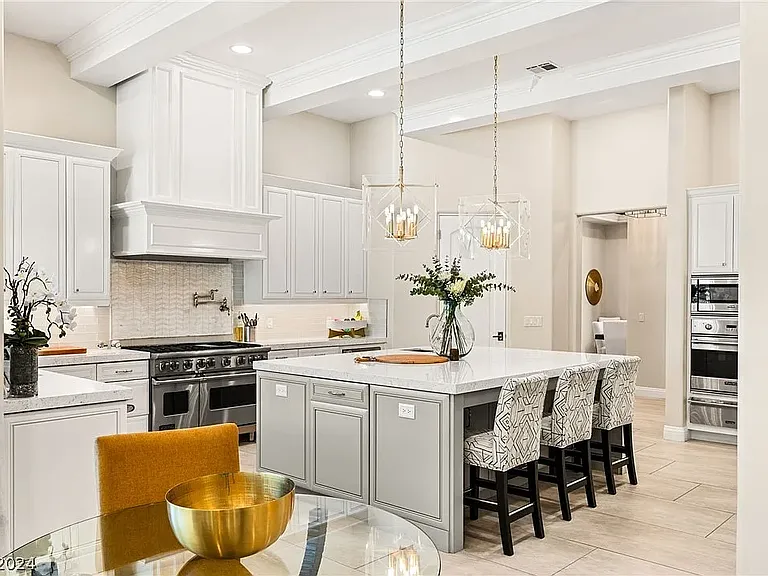 18 Castle Oaks Ct — Photo 16