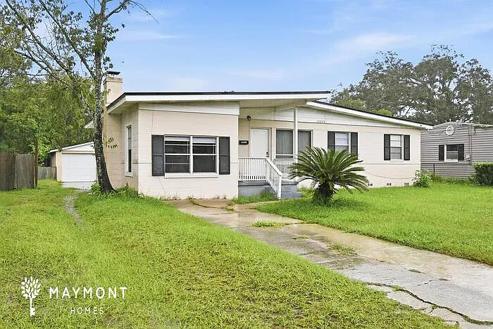 4 bed, 1.0 bath, 1253 sqft, $1,545 — Photo 2
