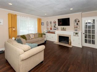 7539 Antioch Rd, Overland Park, KS 66204