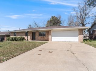 3908 Clark Ave, Springdale, AR 72762