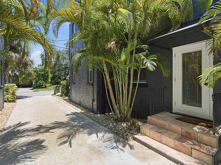 3214 W Santiago St #1 — Photo 15