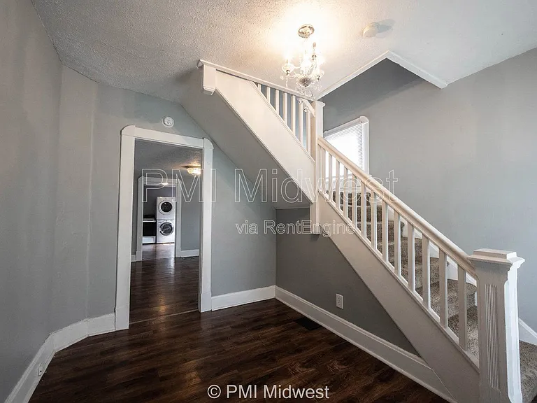 1604 E Kelly St — Photo 5