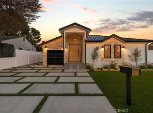 17337 Tiara St, Encino, CA 91316