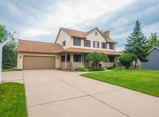 3573 Earle Ave SW, Grandville, MI 49418