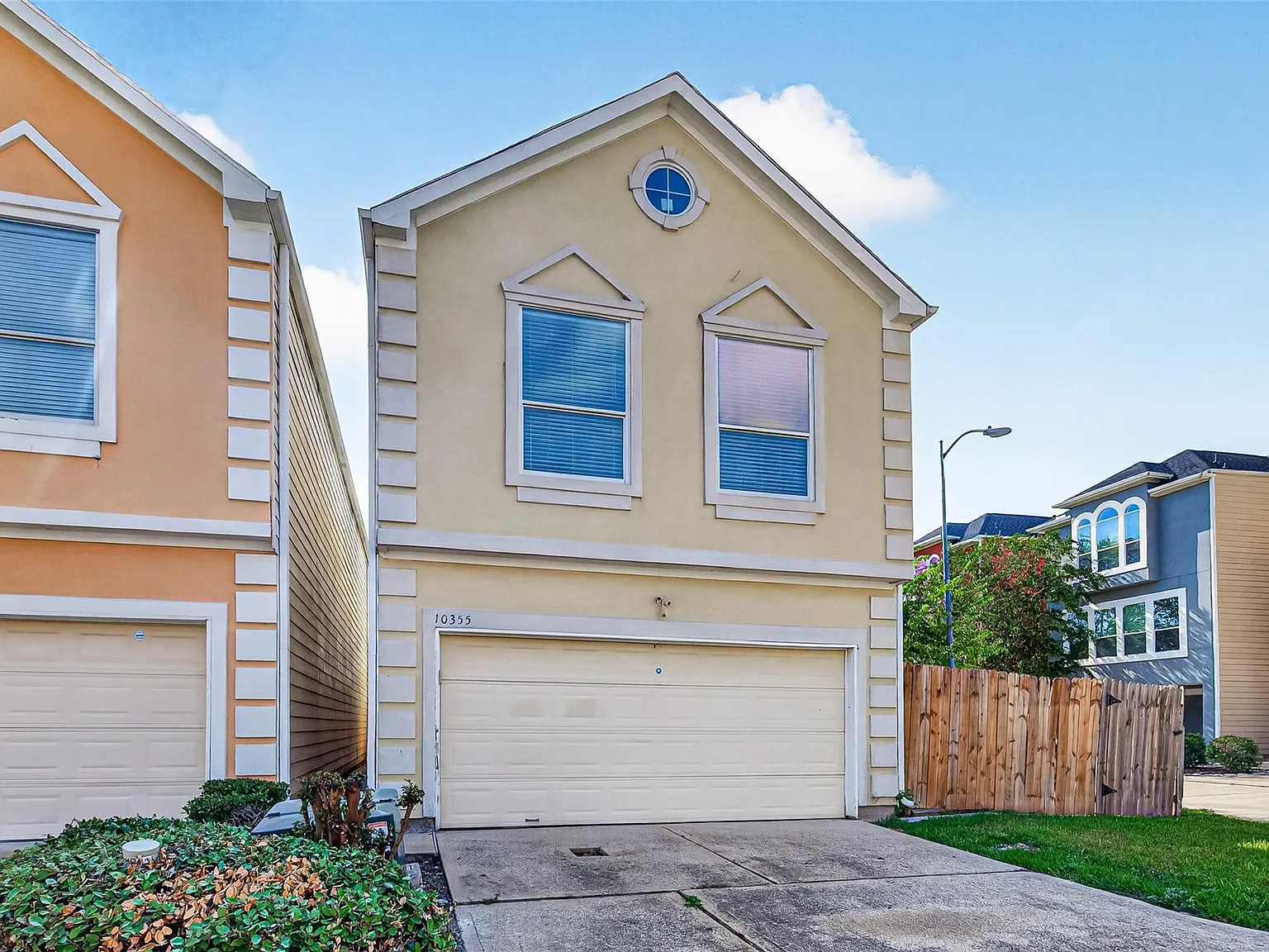 3 bed, 2.5 bath, 1568 sqft, $1,800 — Photo 2
