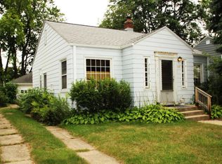 139 E Gauer Cir, Milwaukee, WI 53207