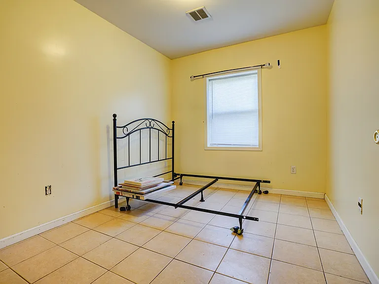 10 Olean Ave #100 — Photo 8
