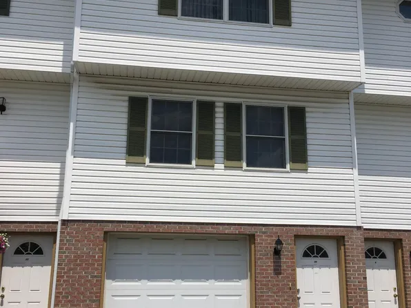 1339 Riddle Ave, Morgantown, WV 26505