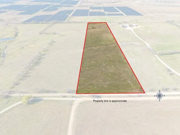 10394 Dyer Rd, Sanger, TX 76266
