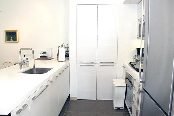 Sold by R New York | media 8