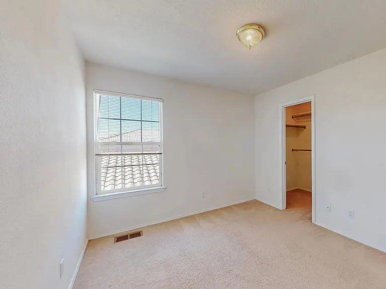 7309 Boxwood Ave NE — Photo 7