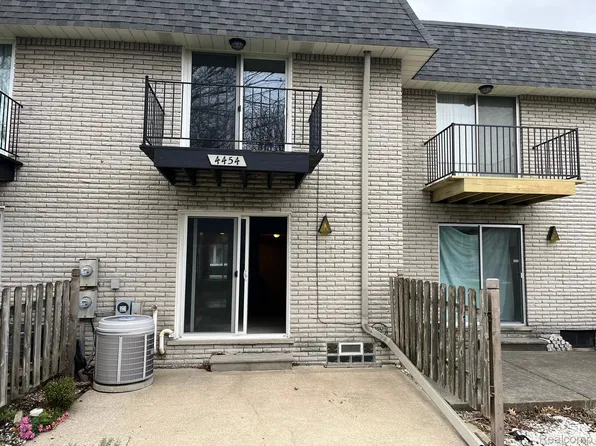 4454 Fifteen Mile Rd, Sterling Heights, MI 48310