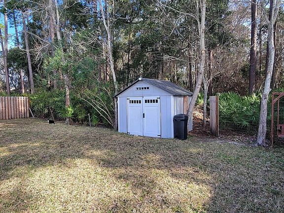 3rd image of 132 Camden Cay Dr