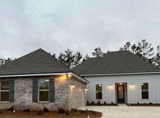 44 Campfire Cv, Freeport, FL 32439