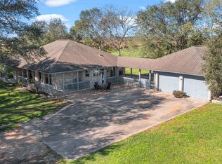 603 County Road 18, Damon, TX 77430
