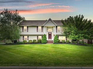 7 Bernadette Way, Washingtonville, NY 10992