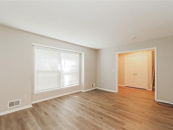 5th image of 11937 Sycamore Ave