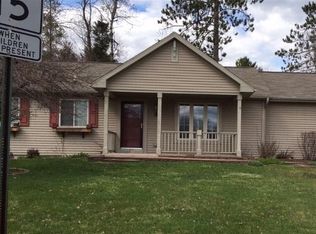 889 Woodland Dr, Rhinelander, WI 54501