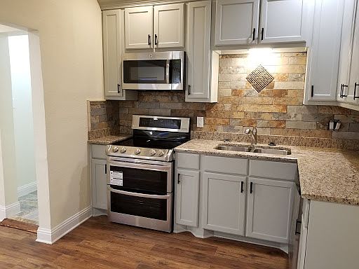 1st image of 606 Hollywood Ave