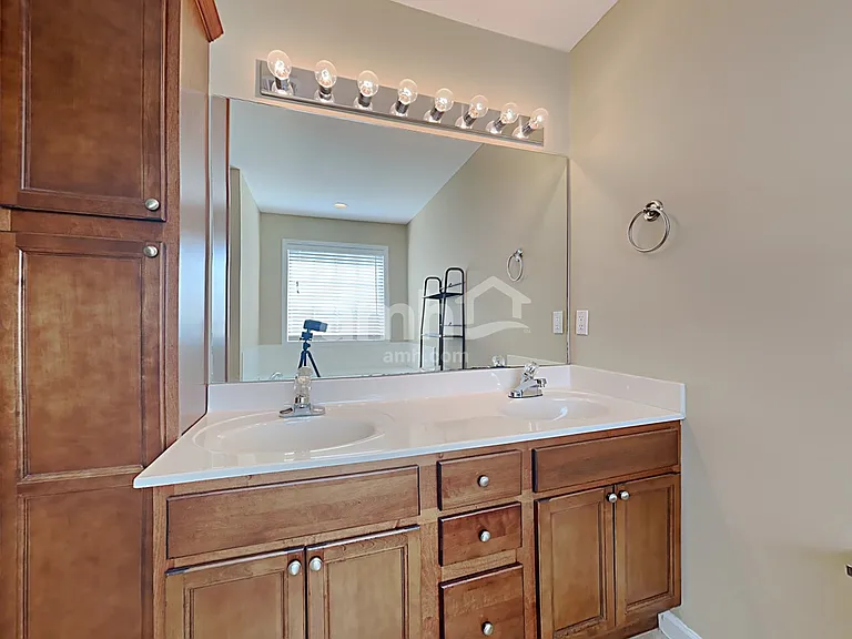 5006 Horsestall Dr — Photo 11