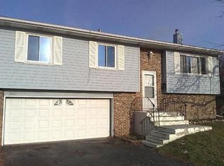 2311 Independence Dr, Aurora, IL 60506