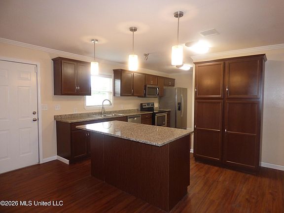4th image of 1177 Jewell Dr