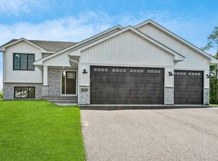 8152 383rd St, North Branch, MN 55056