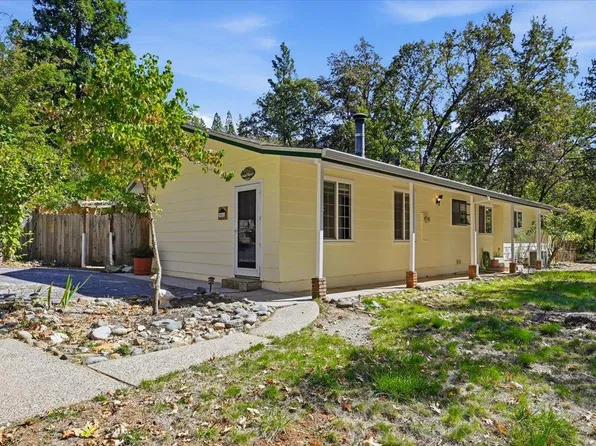 10821 Arrow Point Pl, Grass Valley, CA 95949