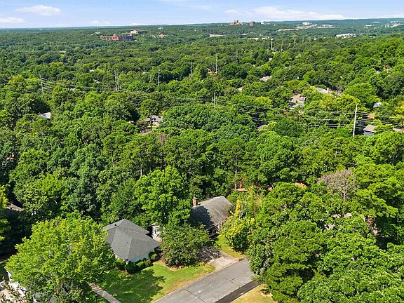 4th image of 3 Amarillo Cir