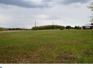 124 Ohlinger Rd, Shoemakersville, PA 19555