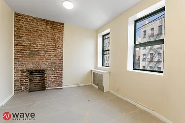 Rented by Wave Real Estate Group