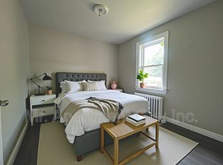 2 Balsam Ave S SUITE 7, Hamilton, ON L8M3B1