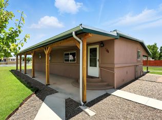 16 Yerba Rd, Los Lunas, NM 87031