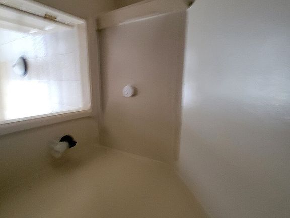 5th image of 1829 Barth Ave