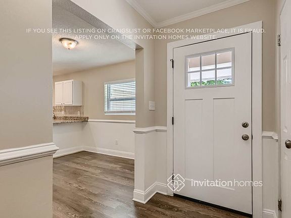 4th image of 4419 Blonigen Ave