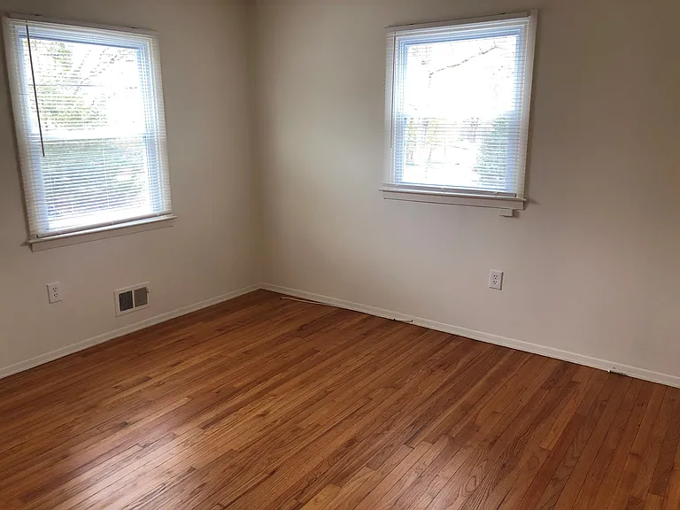 54 Woodland Rd — Photo 8