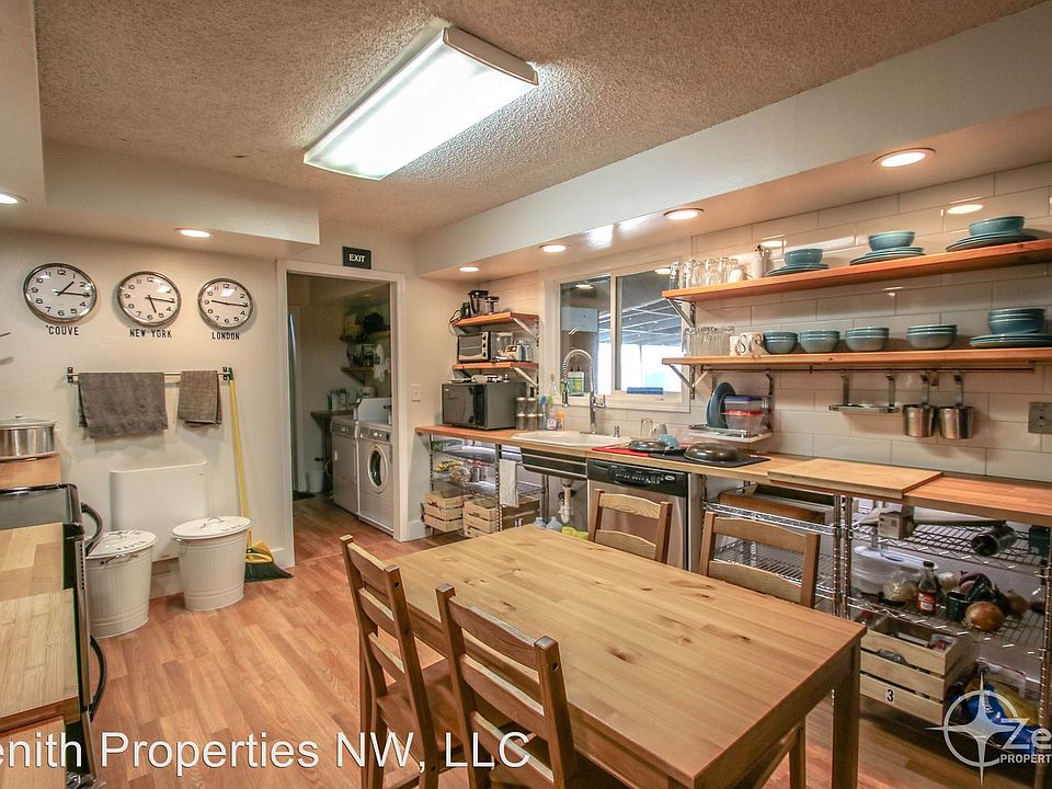 1st image of 6620 Kansas St #4