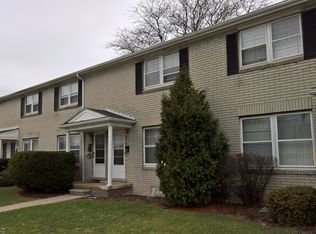 1368 Dewey St, Plymouth, MI 48170