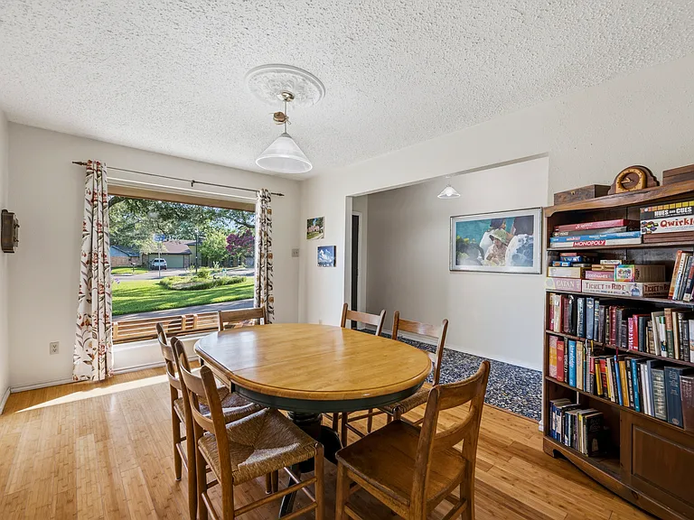 903 Middle Run — Photo 15