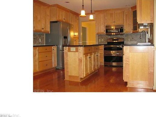 2nd image of 111 Leslie Ln
