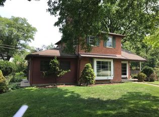 104 Eastview Ter, Lombard, IL